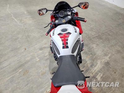 Zdjęcie 6 z 8 samochodu: 2024 SUZUKI GSX-R600 VIN:JS1GN7FA3R7100035 - miniatura