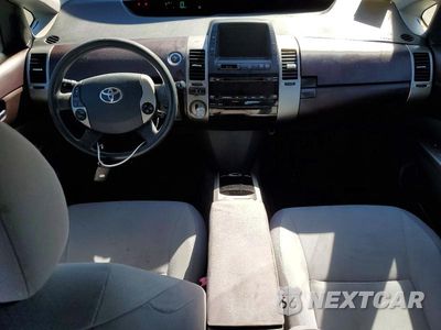 Zdjęcie 8 z 12 samochodu: 2004 TOYOTA PRIUS BASE VIN:JTDKB20U840109569 - miniatura