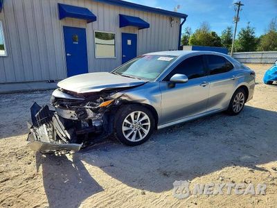 2022 TOYOTA CAMRY LE 4T1C11AK7NU626169 - główne zdjęcie licytacji z USA - miniatura