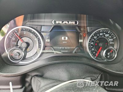 Zdjęcie 9 z 12 samochodu: 2019 RAM 1500 LARAMIE VIN:1C6SRFJT2KN774418 - miniatura