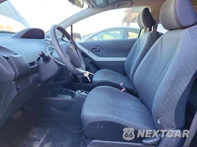 Zdjęcie 7 z 12 samochodu: 2011 TOYOTA YARIS VIN:JTDJT4K31B5326597 - miniatura