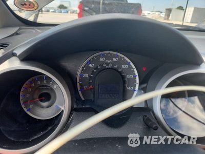 Zdjęcie 9 z 12 samochodu: 2009 HONDA FIT SPORT VIN:JHMGE87459S040923 - miniatura