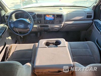 Zdjęcie 8 z 12 samochodu: 2001 FORD F250 SUPER DUTY VIN:3FTNX21F71MA64518 - miniatura