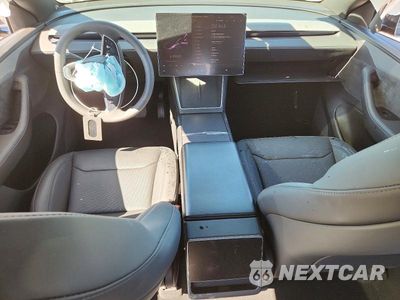 Zdjęcie 8 z 14 samochodu: 2026 TESLA MODEL Y VIN:7SAYGDEE5TF642863 - miniatura