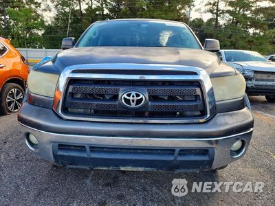 Piąte zdjęcie samochodu w środku: 2013 TOYOTA TUNDRA DOUBLE CAB SR5 VIN:5TFRM5F16DX060614 - miniatura