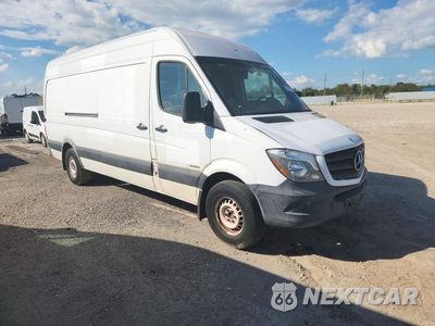 Czwarte zdjęcie samochodu z boku: 2015 MERCEDES-BENZ SPRINTER 2500 DELIVERY VAN VIN:WD3PE8DB7FP135366 - miniatura
