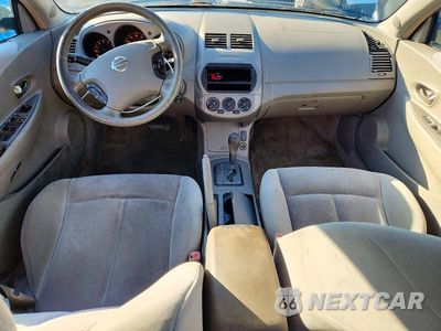 Zdjęcie 8 z 12 samochodu: 2002 NISSAN ALTIMA VIN:1N4AL11D32C141560 - miniatura
