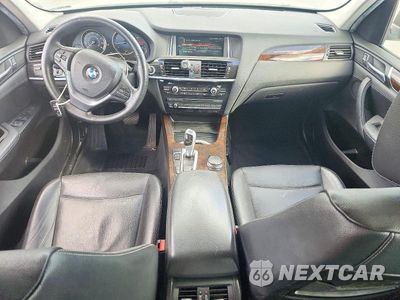 Zdjęcie 8 z 13 samochodu: 2017 BMW X3 XDRIVE28I VIN:5UXWX9C38H0W76092 - miniatura