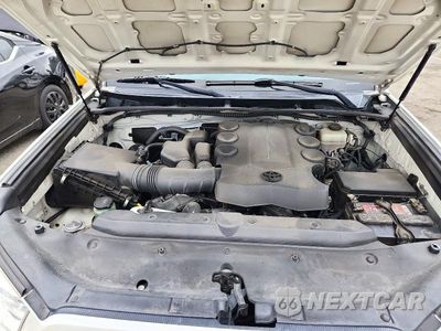 Zdjęcie 11 z 13 samochodu: 2011 TOYOTA 4RUNNER SR5 VIN:JTEZU5JR1B5026615 - miniatura