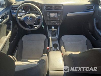 Zdjęcie 8 z 12 samochodu: 2017 VOLKSWAGEN JETTA S VIN:3VW2B7AJ5HM415050 - miniatura