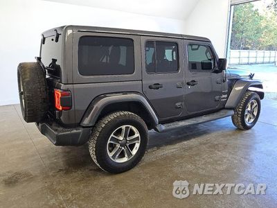 Trzecie zdjęcie samochodu z tyłu: 2018 JEEP WRANGLER UNLIMITED SAHARA VIN:1C4HJXEG2JW323527 - miniatura