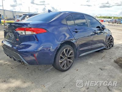 Trzecie zdjęcie samochodu z tyłu: 2020 TOYOTA COROLLA SE VIN:5YFS4RCE4LP040200 - miniatura