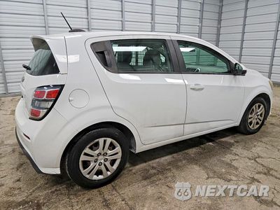 Trzecie zdjęcie samochodu z tyłu: 2018 CHEVROLET SONIC VIN:1G1JG6SH9J4133526 - miniatura