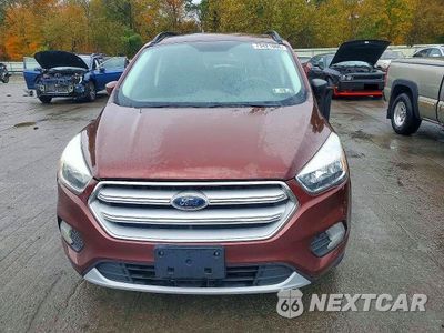 Piąte zdjęcie samochodu w środku: 2018 FORD ESCAPE SE VIN:1FMCU9GD0JUC25989 - miniatura