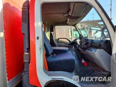 Zdjęcie 11 z 13 samochodu: 2017 HINO 195 BOX TRUCK VIN:JHHSDM2H6HK005854 - miniatura