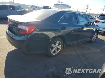 Trzecie zdjęcie samochodu z tyłu: 2014 TOYOTA CAMRY SE VIN:4T1BF1FK1EU341909 - miniatura