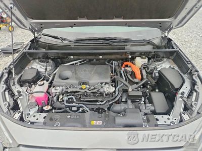 Zdjęcie 12 z 14 samochodu: 2025 TOYOTA RAV4 HYBRID XLE VIN:JTMRWRFV5SJ080096 - miniatura