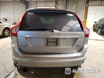 Zdjęcie 6 z 13 samochodu: 2014 VOLVO XC60 T6 VIN:YV4902DZ9E2525336 - miniatura