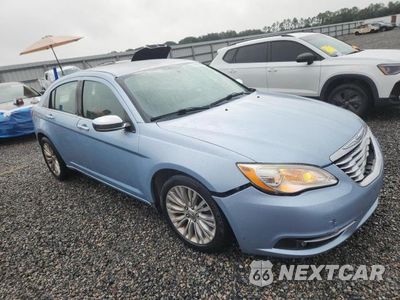 Czwarte zdjęcie samochodu z boku: 2012 CHRYSLER 200 LIMITED VIN:1C3CCBCG8CN315438 - miniatura