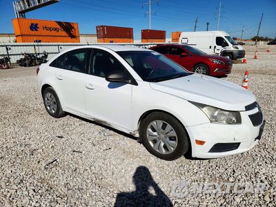 Czwarte zdjęcie samochodu z boku: 2014 CHEVROLET CRUZE LS VIN:1G1PA5SH6E7186050 - miniatura