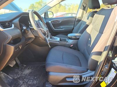 Zdjęcie 7 z 13 samochodu: 2020 TOYOTA RAV4 LE VIN:2T3H1RFV6LW058475 - miniatura