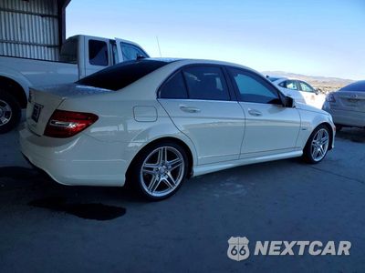 Trzecie zdjęcie samochodu z tyłu: 2012 MERCEDES-BENZ C 250 VIN:WDDGF4HB9CR192275 - miniatura
