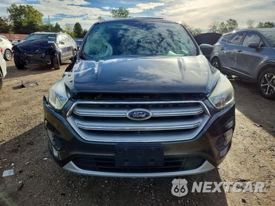 Piąte zdjęcie samochodu w środku: 2017 FORD ESCAPE SE VIN:1FMCU0GD0HUA36734 - miniatura