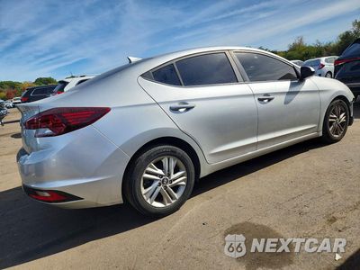 Trzecie zdjęcie samochodu z tyłu: 2019 HYUNDAI ELANTRA SEL VIN:5NPD84LF7KH417056 - miniatura