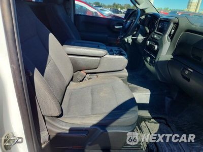 Zdjęcie 10 z 12 samochodu: 2022 CHEVROLET SILVERADO C1500 VIN:3GCNAAED8NG661251 - miniatura