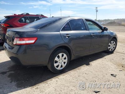 Trzecie zdjęcie samochodu z tyłu: 2011 TOYOTA CAMRY LE VIN:4T1BF3EK1BU145705 - miniatura
