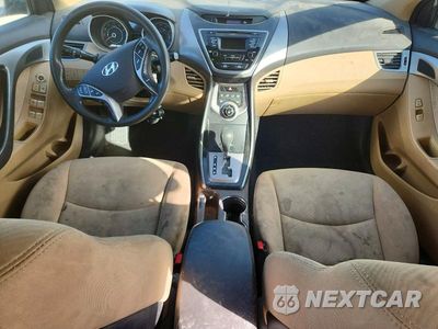 Zdjęcie 8 z 12 samochodu: 2013 HYUNDAI ELANTRA GLS VIN:KMHDH4AE5DU897371 - miniatura