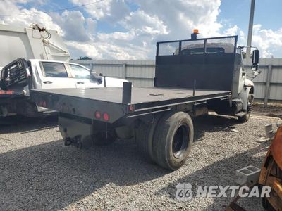 Trzecie zdjęcie samochodu z tyłu: 2007 INTERNATIONAL 4400 FLATBED TRUCK VIN:1HTMKAANX7H431911 - miniatura