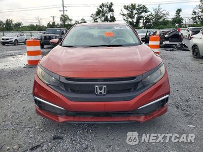 Piąte zdjęcie samochodu w środku: 2019 HONDA CIVIC LX VIN:19XFC2F60KE005749 - miniatura