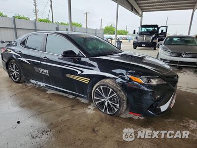 Czwarte zdjęcie samochodu z boku: 2020 TOYOTA CAMRY SE VIN:4T1G11AK2LU946546 - miniatura