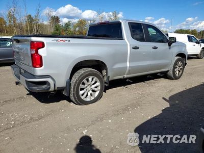 Trzecie zdjęcie samochodu z tyłu: 2021 CHEVROLET SILVERADO K1500 CUSTOM VIN:1GCRYBEK0MZ305005 - miniatura