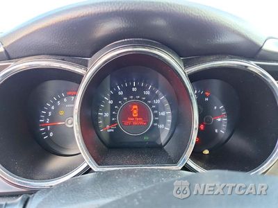 Zdjęcie 9 z 13 samochodu: 2013 KIA OPTIMA LX VIN:5XXGM4A7XDG150157 - miniatura