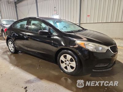 Czwarte zdjęcie samochodu z boku: 2015 KIA FORTE LX VIN:KNAFK4A68F5418541 - miniatura