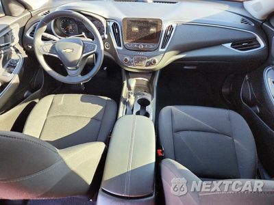 Zdjęcie 8 z 12 samochodu: 2025 CHEVROLET MALIBU LT VIN:1G1ZD5ST4SF123096 - miniatura
