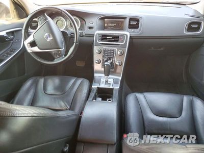 Zdjęcie 8 z 12 samochodu: 2012 VOLVO S60 T5 VIN:YV1622FS7C2040877 - miniatura