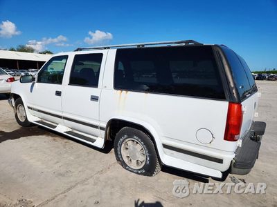 Drugie zdjęcie samochodu z przodu: 2001 CHEVROLET SUBURBAN C1500 VIN:1GNEC16R1TJ332219 - miniatura