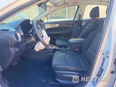 Zdjęcie 7 z 12 samochodu: 2024 KIA FORTE LXS VIN:3KPF24AD0RE835937 - miniatura