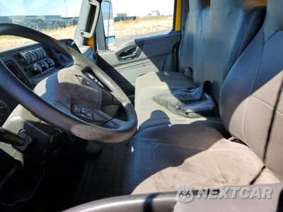 Zdjęcie 7 z 14 samochodu: 2026 INTERNATIONAL MV607 BOX TRUCK VIN:3HAEUMML1TL279421 - miniatura