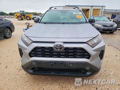 Piąte zdjęcie samochodu w środku: 2019 TOYOTA RAV4 LE VIN:2T3H1RFV9KW056301 - miniatura