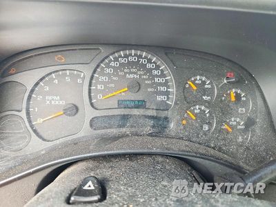 Zdjęcie 9 z 13 samochodu: 2003 CHEVROLET SILVERADO C1500 VIN:2GCEC19T731335426 - miniatura