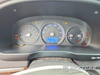 Zdjęcie 9 z 13 samochodu: 2010 HYUNDAI SANTA FE GLS VIN:5NMSG3AB7AH355383 - miniatura