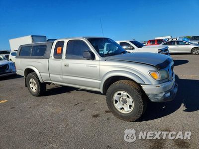Czwarte zdjęcie samochodu z boku: 2001 TOYOTA TACOMA V6 VIN:5TEWN72N61Z760738 - miniatura