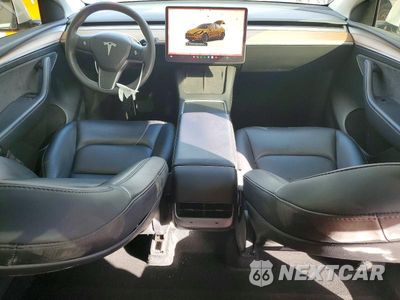 Zdjęcie 8 z 13 samochodu: 2023 TESLA MODEL Y VIN:7SAYGDEE7PF696395 - miniatura