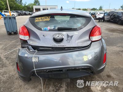 Zdjęcie 6 z 12 samochodu: 2017 HYUNDAI VELOSTER BASE VIN:KMHTC6AD4HU309818 - miniatura