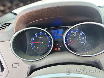 Zdjęcie 9 z 13 samochodu: 2014 HYUNDAI TUCSON SE VIN:KM8JUCAG8EU899658 - miniatura