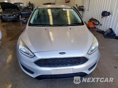 Piąte zdjęcie samochodu w środku: 2016 FORD FOCUS S VIN:1FADP3E2XGL203405 - miniatura